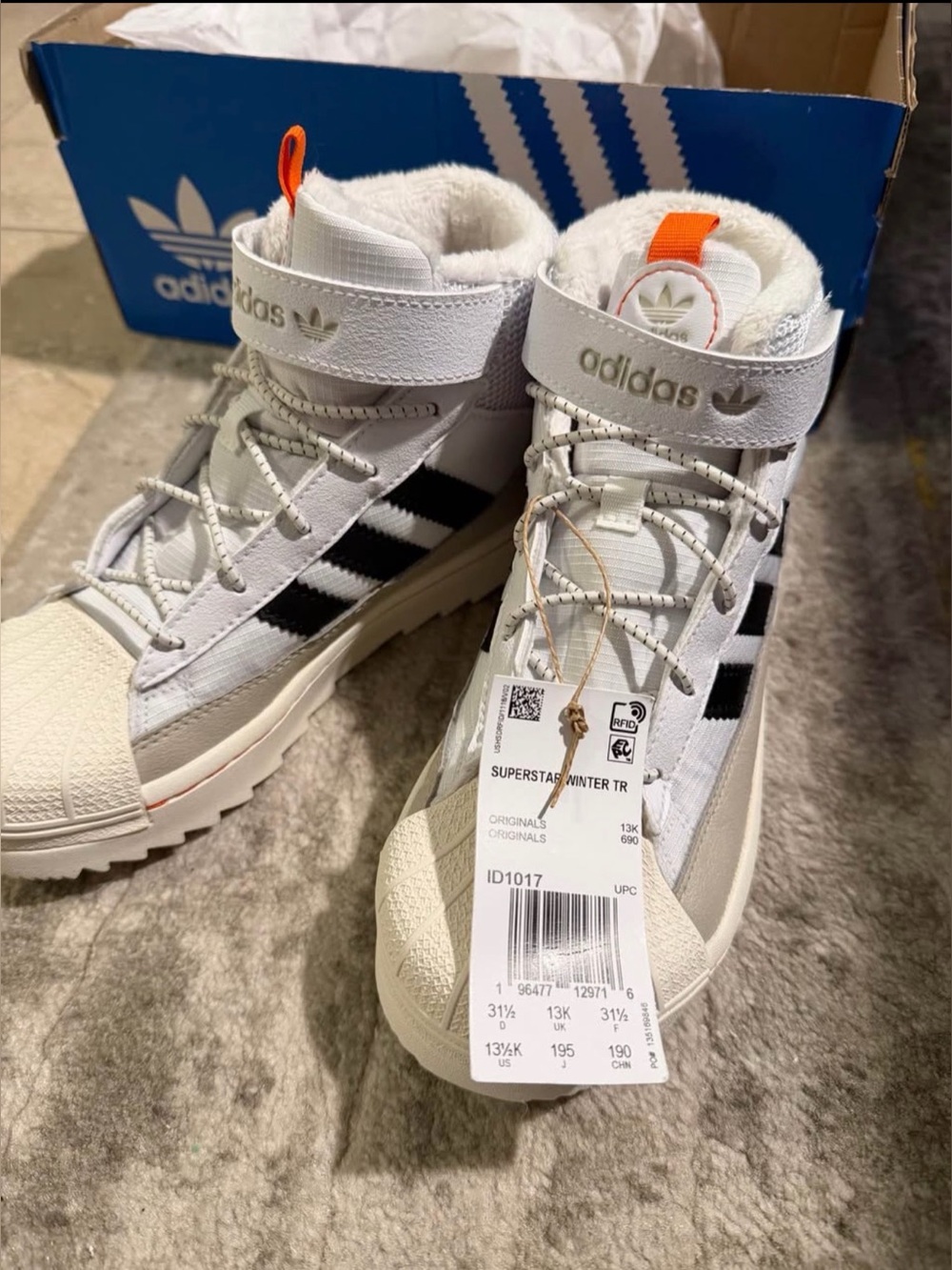adidas Superstar Winter Trek shoes size 13